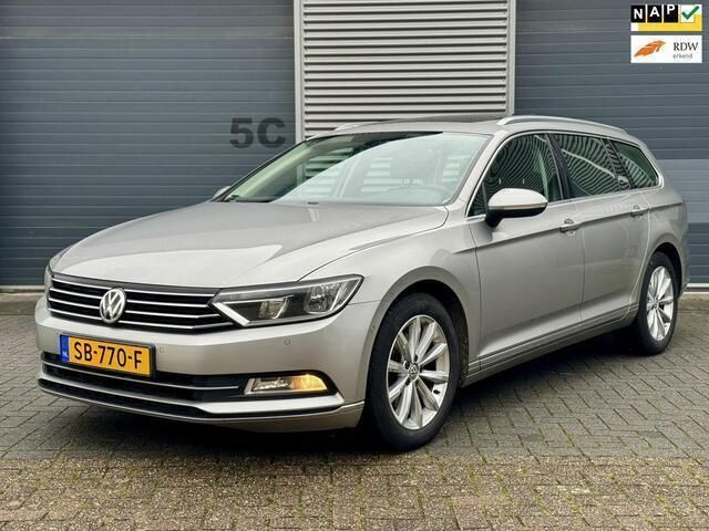 Grijs Gebruikt 2016 VW Passat Highline Stationwagen | € 9.250 (Eerlijke prijs) - Afbeelding 1/4