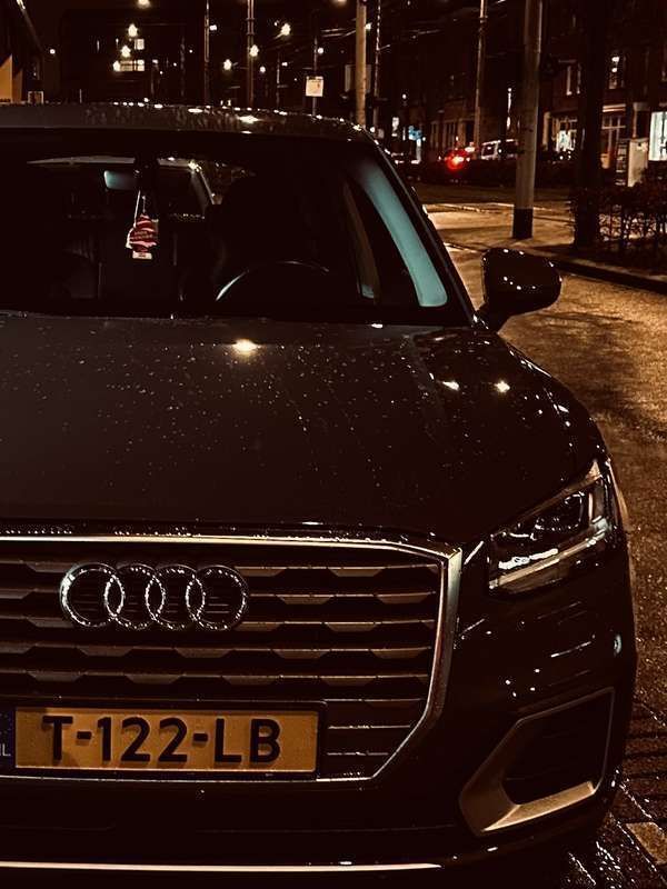 Grijs Gebruikt 2019 Audi Q2 SUV | € 26.000 (Iets duurder) - Afbeelding 1/4