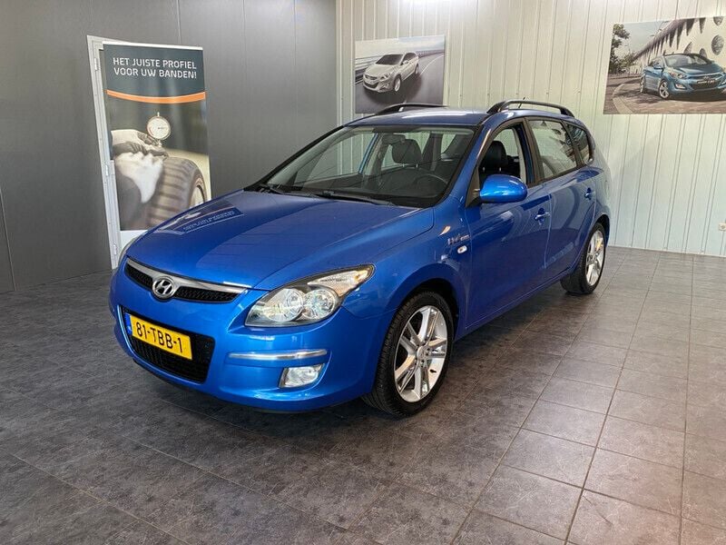 Blauw Gebruikt 2012 Hyundai i30 Stationwagen | € 5.950 (Goede deal) - Afbeelding 1/4