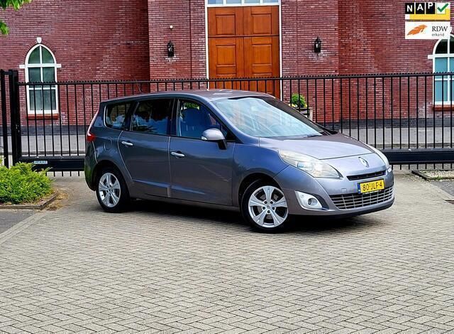 Grijs Gebruikt 2009 Renault Grand Scénic III Dynamique MPV | € 3.499 (Goede deal) - Afbeelding 1/4