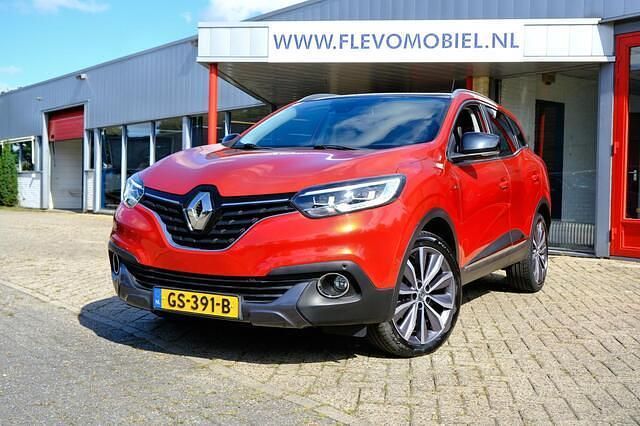 Rood Gebruikt 2015 Renault Kadjar Bose Edition SUV | € 10.950 (Eerlijke prijs) - Afbeelding 1/4