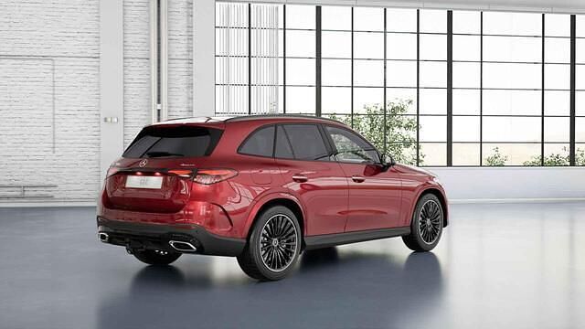 Nieuw Mercedes GLC300 Sport Edition 204 PK (150 kW) 2026 Rood SUV