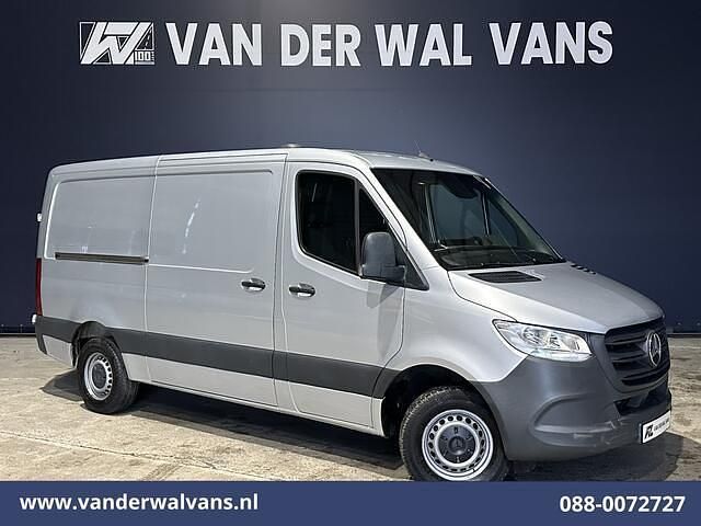 Zilver (metallic) Occasion 2020 Mercedes Sprinter Van | € 24.900 (Goede deal) - Afbeelding 1/4
