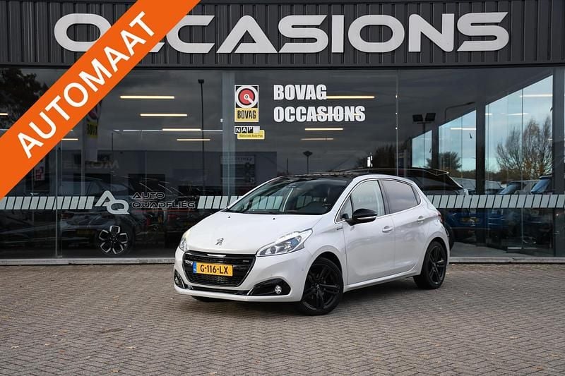 Wit Gebruikt 2016 Peugeot 208 GT-line Hatchback | € 10.950 (Iets duurder) - Afbeelding 1/4