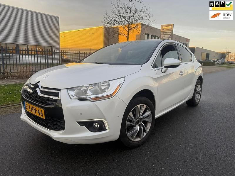 Wit Gebruikt 2013 Citroën DS4 Business Class Hatchback | € 3.999 (Eerlijke prijs) - Afbeelding 1/4