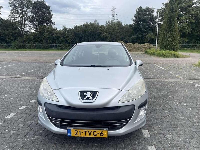 Grijs Gebruikt 2010 Peugeot 308 MPV | € 1.700 (Goede deal) - Afbeelding 1/4