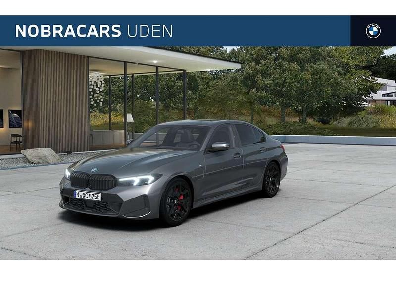 Grijs Nieuw 2025 BMW 330e Comfort Edition Sedan | € 71.434 (Eerlijke prijs) - Afbeelding 1/4
