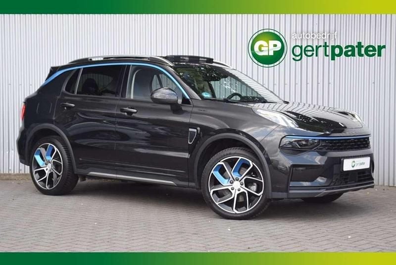 Zwart, metallic lak Gebruikt 2022 Lynk & Co 01 SUV | € 24.500 (Eerlijke prijs) - Afbeelding 1/4