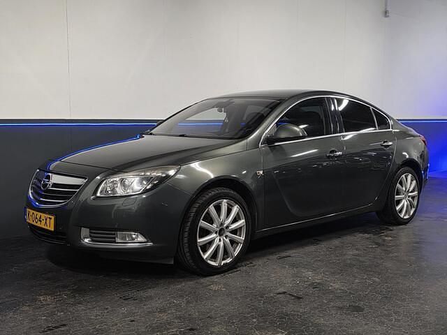 Occasion Opel Insignia Executive 220 PK (161 kW) 2009 Groen Sedan