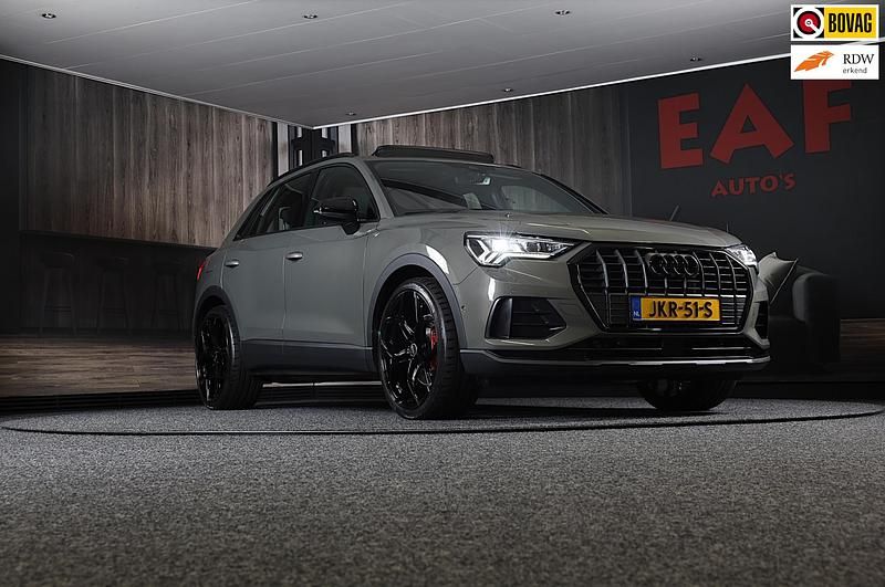 Grijs (metallic) Gebruikt 2022 Audi Q3 Competition SUV | € 43.850 (Duur) - Afbeelding 1/3