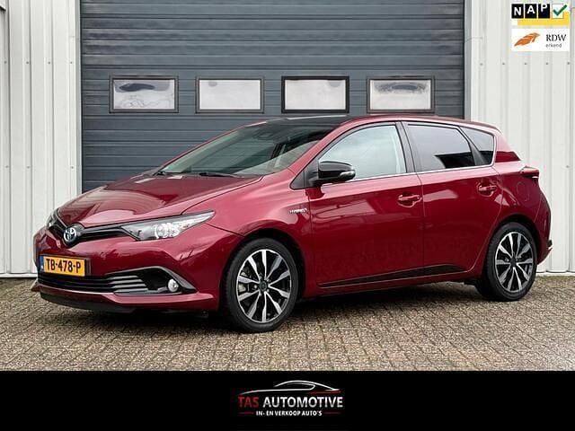 Occasion Toyota Auris Business Edition 99 PK (72 kW) 2018 Rood Hatchback