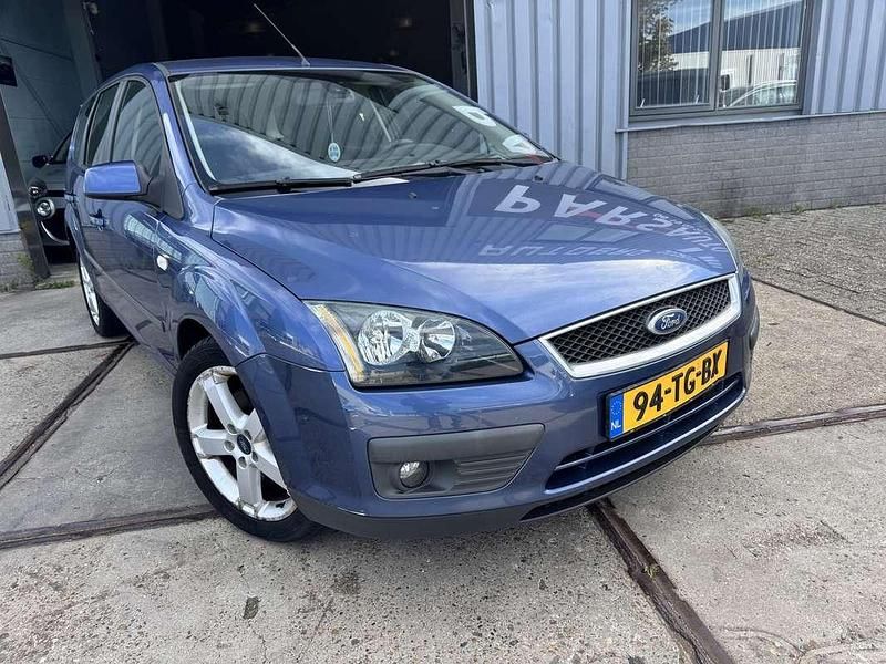 Blauw Gebruikt 2006 Ford Focus Stationwagen | € 1.199 (Eerlijke prijs) - Afbeelding 1/4