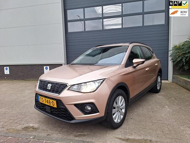 Paars Occasion 2018 Seat Arona Business SUV | € 15.750 (Eerlijke prijs) - Afbeelding 1/4