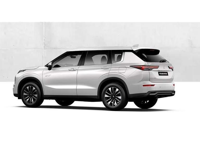 Nieuw Mitsubishi Outlander P-HEV Intense 306 PK (225 kW) 2025 Wit SUV