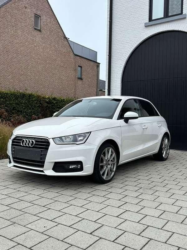 Wit Gebruikt 2018 Audi A1 Hatchback | € 11.250 (Eerlijke prijs) - Afbeelding 1/4