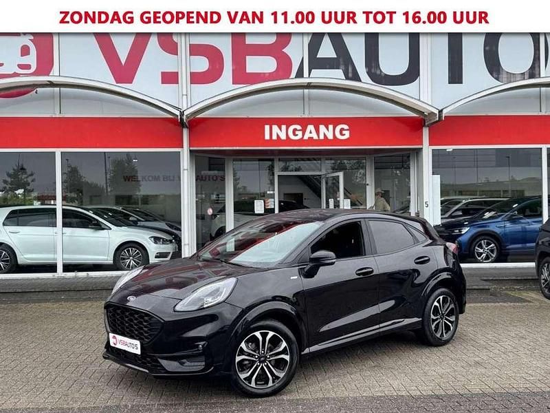Zwart, metallic lak Gebruikt 2021 Ford Puma ST-Line SUV | € 18.950 (Goede deal) - Afbeelding 1/4