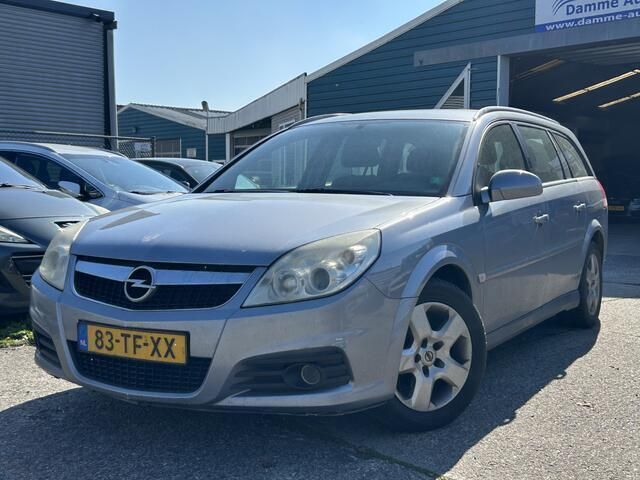 Grijs Gebruikt 2005 Opel Vectra Comfort Stationwagen | € 1.250 (Eerlijke prijs) - Afbeelding 1/4