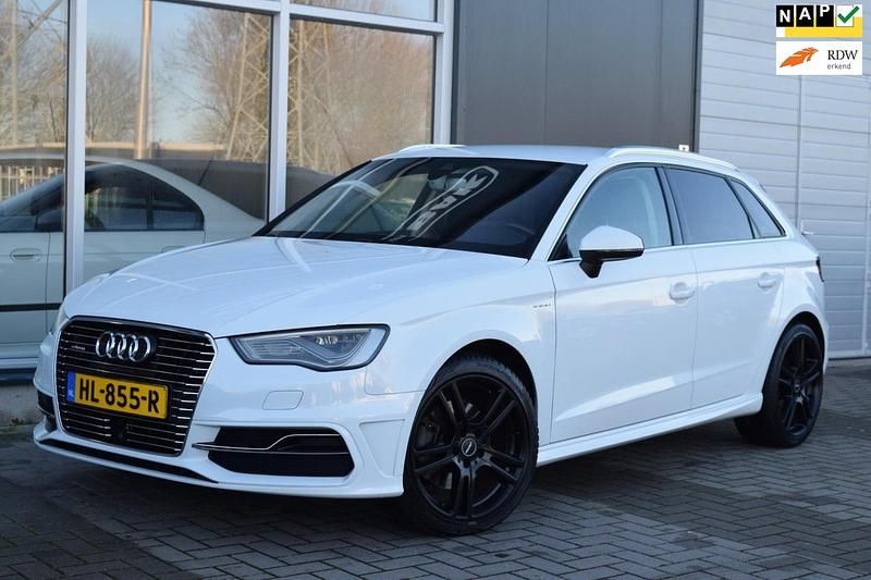 Wit Gebruikt 2015 Audi A3 Sportback e-tron Ambition Hatchback | € 7.999 (Goede deal) - Afbeelding 1/4