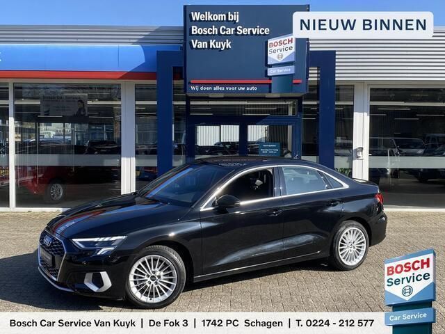 Zwart Gebruikt 2021 Audi A3 Business Sedan | € 20.950 (Eerlijke prijs) - Afbeelding 1/4