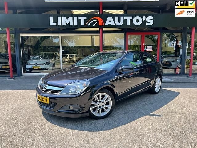 Zwart Gebruikt 2008 Opel Astra GTC Cosmo Stationwagen | € 3.499 - Afbeelding 1/4