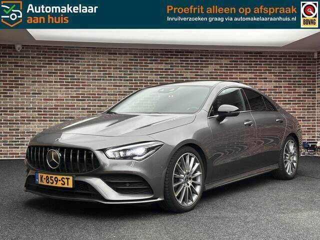 Grijs Gebruikt 2019 Mercedes CLA250 Premium Plus Sedan | € 31.500 (Eerlijke prijs) - Afbeelding 1/4