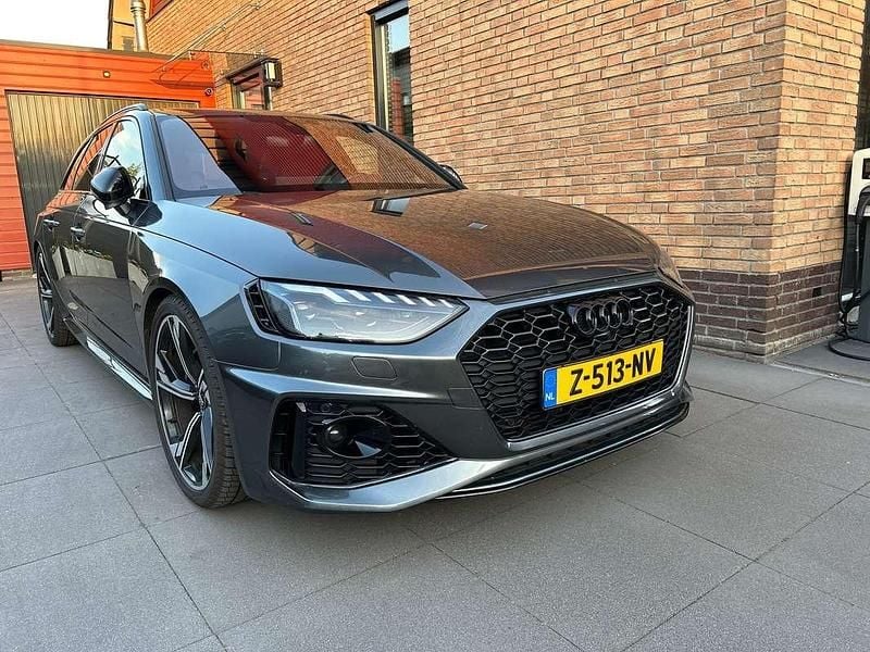 Grijs Gebruikt 2020 Audi RS4 Stationwagen | € 69.995 (Super prijs) - Afbeelding 1/4