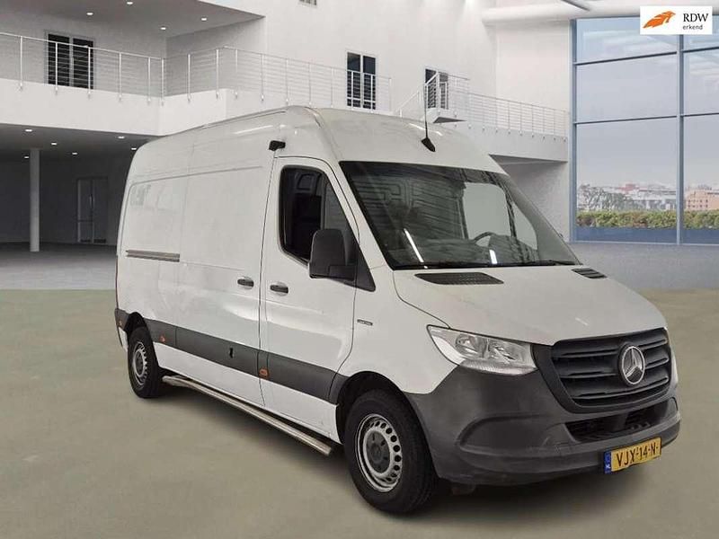 Wit Occasion 2021 Mercedes E-Sprinter Van | € 9.999 (Goede deal) - Afbeelding 1/2