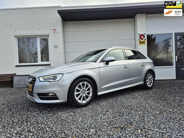 Occasion Audi A3 Sportback 110 PK (80 kW) 2013 Grijs (metallic) Hatchback