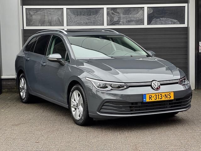 Occasion VW Golf VIII Life 110 PK (80 kW) 2021 Grijs Stationwagen