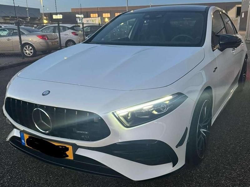 Wit Gebruikt 2023 Mercedes A35 AMG AMG Sedan | € 59.990 (Duur) - Afbeelding 1/4