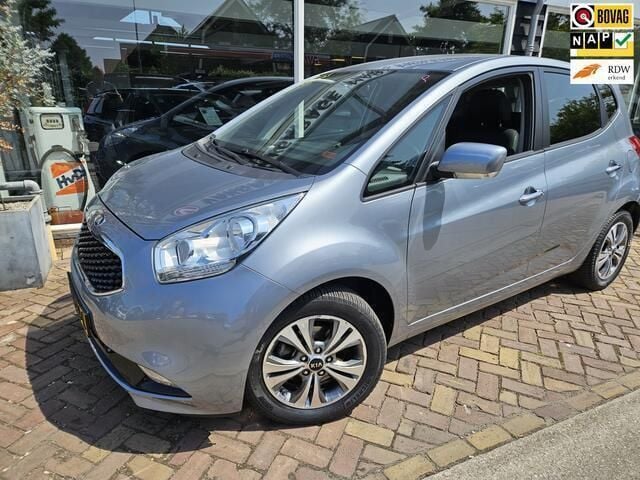 Grijs Gebruikt 2019 Kia Venga Hatchback | € 19.950 (Eerlijke prijs) - Afbeelding 1/4