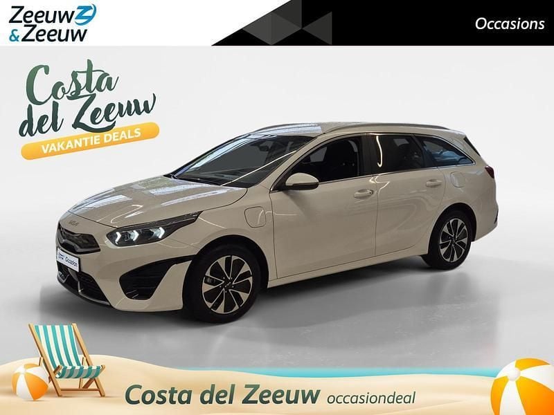 Wit Nieuw 2024 Kia Ceed Stationwagen | € 28.740 (Super prijs) - Afbeelding 1/4