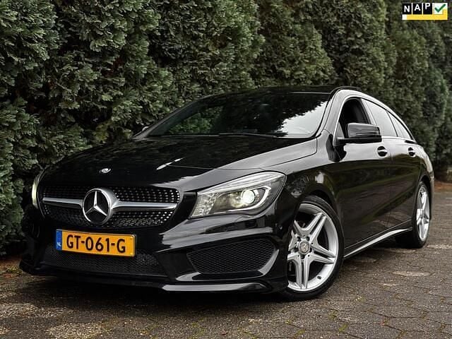 Zwart Gebruikt 2015 Mercedes CLA200 Shooting Brake AMG line Stationwagen | € 16.499 (Eerlijke prijs) - Afbeelding 1/4
