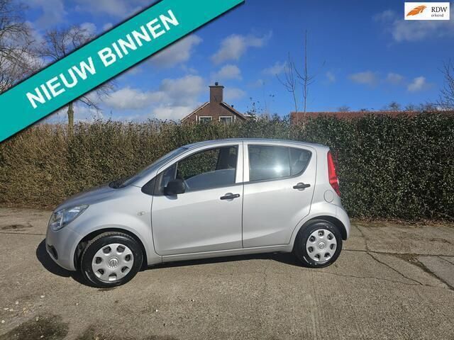 Grijs Gebruikt 2009 Opel Agila Essentia Hatchback | € 2.500 (Goede deal) - Afbeelding 1/4