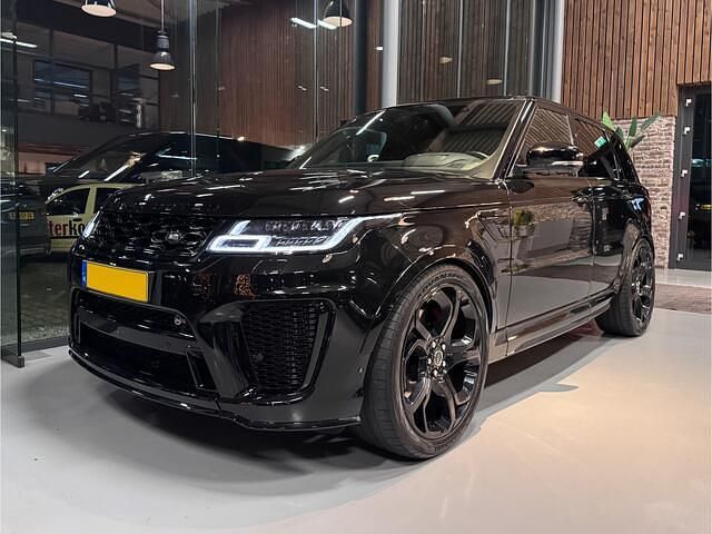 Zwart (metallic) Occasion 2018 Land Rover Range Rover Sport SVR SUV | € 68.950 (Eerlijke prijs) - Afbeelding 1/4
