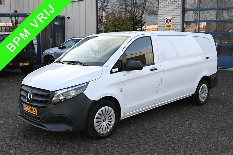 Wit Gebruikt 2024 Mercedes Vito Van | € 33.950 (Super prijs) - Afbeelding 1/4