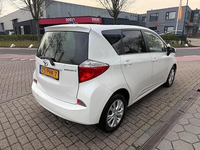 Occasion Toyota Verso-S 99 PK (72 kW) 2011 Wit MPV