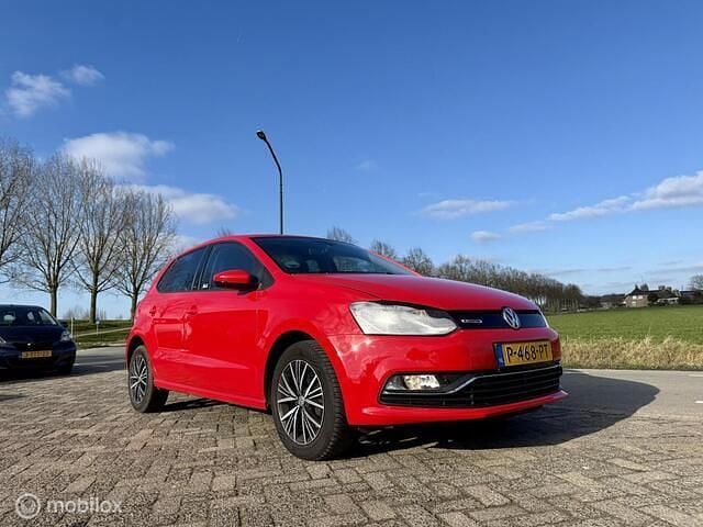 Occasion VW Polo Allstar 75 PK (55 kW) 2017 Rood Hatchback
