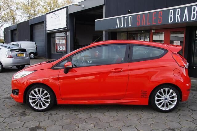 Occasion Ford Fiesta Sport 125 PK (91 kW) 2014 Rood Hatchback