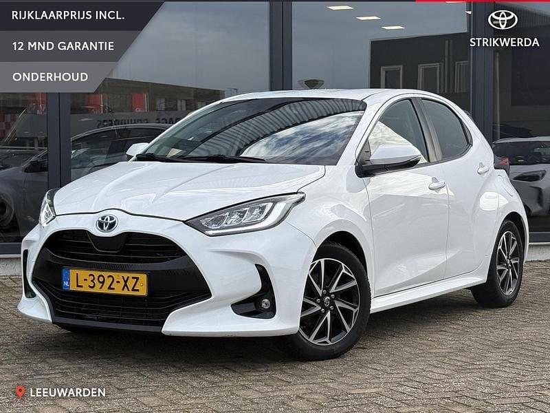 Wit Gebruikt 2021 Toyota Yaris Hybrid Business Edition Hatchback | € 15.450 (Eerlijke prijs) - Afbeelding 1/4