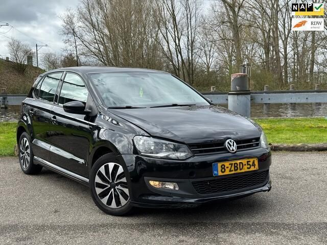 Zwart Gebruikt 2014 VW Polo Hatchback | € 5.350 (Duur) - Afbeelding 1/4