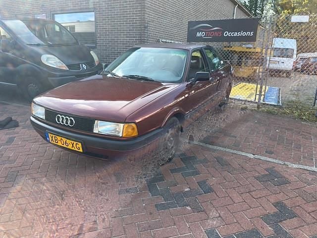 Rood Gebruikt 1989 Audi 80 Sedan | € 3.250 - Afbeelding 1/4