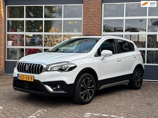 Wit Gebruikt 2017 Suzuki SX4 S-Cross SUV | € 16.999 (Iets duurder) - Afbeelding 1/4