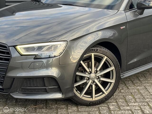 Occasion Audi A3 Sportback S-Line 150 PK (110 kW) 2019 Grijs Hatchback