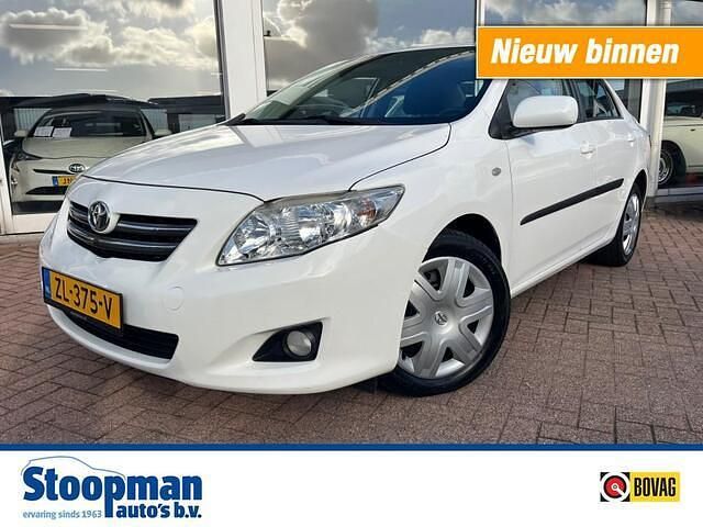 Wit Gebruikt 2010 Toyota Corolla Sedan | € 7.950 - Afbeelding 1/3