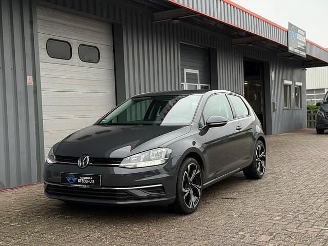 Occasion VW Golf VII Highline 110 PK (80 kW) 2017 Grijs Hatchback