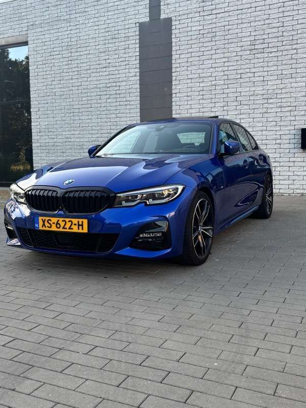 Blauw Gebruikt 2019 BMW 330 Sedan | € 30.500 (Iets duurder) - Afbeelding 1/4