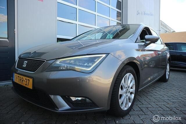 Grijs Gebruikt 2014 Seat Leon ST Ecomotive Stationwagen | € 4.400 - Afbeelding 1/4