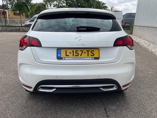 Occasion Citroën DS4 Sport Chic 200 PK (147 kW) 2012 Wit Hatchback