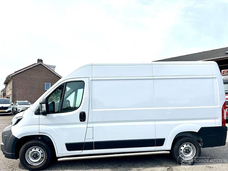 Wit Gebruikt 2024 Citroën Jumper MPV | € 14.450 - Afbeelding 1/4